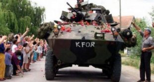 22 vjet nga çlirimi i Kosovës nga pushtimi serb dhe zbarkimi i trupave të parë të këmbësorisë së NATO-s