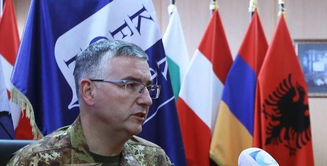 Vinçenco Grasso, demantoi deklaratat e kryetarit serb Vuçiq, se forcat e Kosovës po planifikojnë intervenim në veri