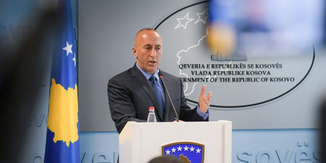Kryeministri, Haradinaj, ka folur për ikjen e të papunëve nga Kosova, por nuk ka folur për mirëqenien e qeveritarëve