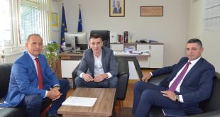 APK dhe Komuna e Prishtinës nënshkruan marrëveshje për pagesën e shpronësimit të “NSh Gërmia” dhe “NSh Slloga”