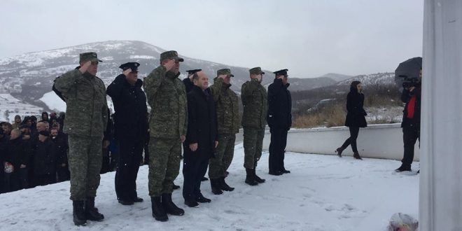 Gjatë ditës se sotme në Smrekonicë të Vushtrrisë është përkujtuar dhe nderuar heroi i kombit, Xhevat Jusufi