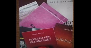 Doli në dritë libri: Opinione dhe Analiza i autorit, Nezir Myrtaj