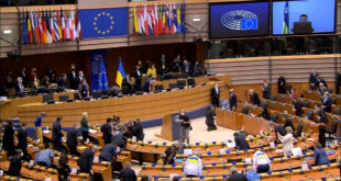 Kryetari i Ukrainës, Zelenskij, ka mbajtur një fjalim prekës në Parlamentin Evropian, në kohën kur vendi i tij ndodhet në luftë me Rusinë