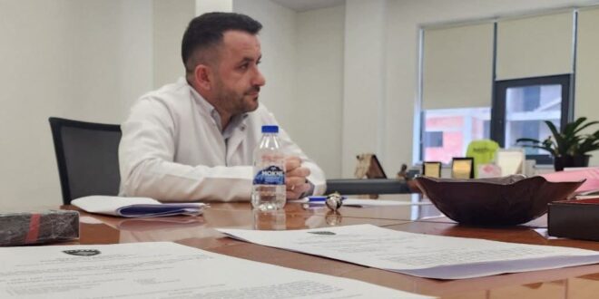 Adem Lushaj: Doktor Atdhe Agaj – Historia e sakrificës që u shndërrua në sukses