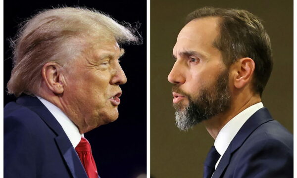 WOW  FBI zbulon se Jack Smith pagoi  Dëshmitarë  kundër Trumpit  ngjashmëri tronditese me hetimet kundër UÇK së