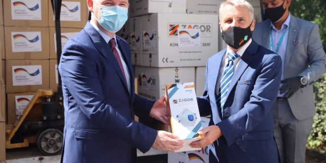 Ministri Zemaj dhe ambasadori Rohde marrin pjesë në dorëzimin e donacionit me mjete mbrojtëse kundër Covid-19