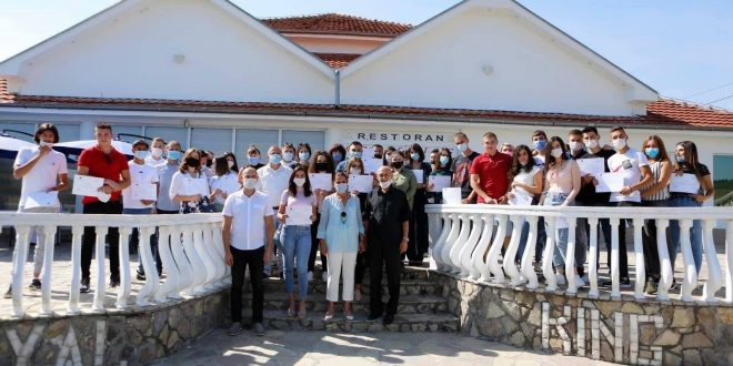 Avdullah Hoti: Deri në fund të këtij viti do të mbështeten rreth 100 të rinj për të hapur biznese të reja nga të rinjtë