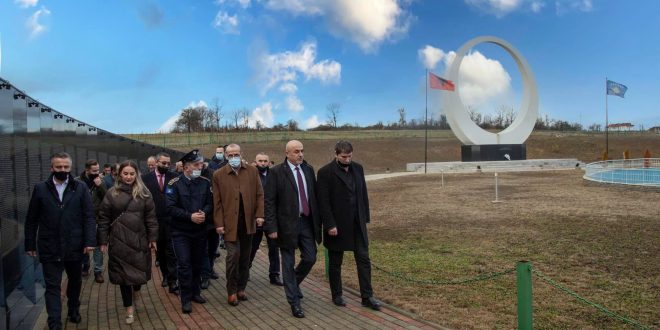 Bekim Jashari: Jemi përherë krenarë për sakrificën e dëshmorëve që jetësuan ëndrrën tonë shekullore