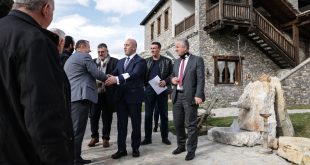 Ramush Haradinaj, në një tubim në Therandë, ka folur për të ardhmen e Kosovës në raport me BE-në dhe bisedimet me Serbinë