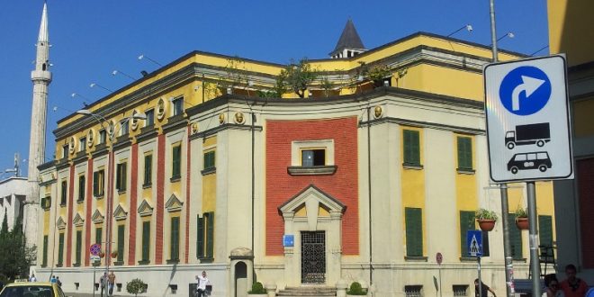 Bashkia e Tiranës është thellësisht e keqardhur për degradimin e rëndë në të cilin ka përfunduar Lëvizja Vetëvendosje, dega në Tiranë