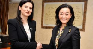 Ambasadorja amerikane në Shqipëri, Yuri Kim ka vlerësuar të gjithë punën e bërë nga ministrja e Drejtësisë, Etilda Gjonaj
