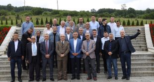 Bardhyl Mahmuti: Një delegacion shkencëtarësh shqiptarë nga Shqipëria, Kosova dhe Maqedonia e Veriut vizituan Prekazin