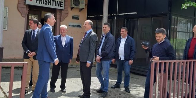 Veseli: Stacioni i trenit në Prishtinë do të bëhet muze i dëbimit të dhunshëm të shqiptarëve nga forcat serbe