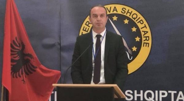 Kryetari i Tuzit, Nik Gjeloshaj reagon ndaj kryeministrit malazez pas deklaratës për pavarësinë e Kosovës