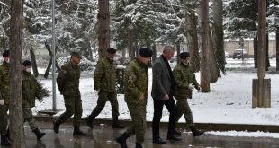 Ministri i Mbrojtjes, Anton Çuni, vizitoi Regjimentin e Parë të Forcave Tokësore në Gjilan