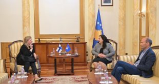 Kryetarja e Kuvendit të Kosovës, Vjosa Osmani, priti sot ambasadoren e Finlandës në Kosovë, Pia Stjernvall