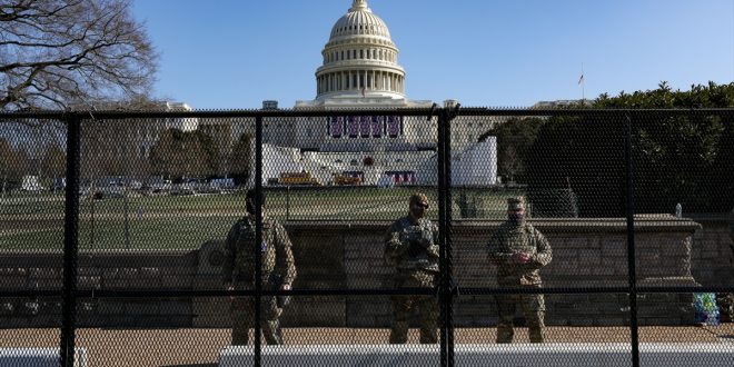 Pas trazirave në Kongres nga mbështetësit e Trumpit, ekstremistët po vazhdojnë të mobilizohen për të kryer dhunë