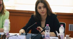 Deputetja e Vetëvendosje nga lista “Guxo”, Doarsa Kica-Xhelili, kritikon Qeverinë lidhur me përfshirjen e Projektligjit për paga