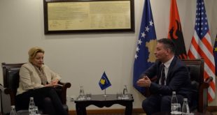 Ministri Lekaj priti në takim shefen e Zyrës së BE-së në Kosovë, Nataliya Apostolova