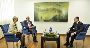 Kryeministri i Kosovës, Albin Kurti, ka pritur sot në takim përfaqësuesit politik të shqiptarëve nga Kosova Lindore