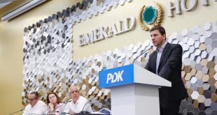 Kryetari i PDK-së, Memli Krasniqi ka mbajtur mbledhjen konstituive me anëtarët e Kryesisë së re të partisë