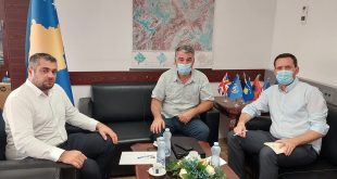 Kryetari i Komisionit Qeveritar për Persona të Zhdukur, Andin Hoti, ka pritur në takim zyrtarin e UNDP-së, Vehbi Selmani