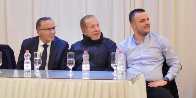 Kryetari i AKR-së, Behxhet Pacolli, i ka dhënë përkrahje kandidatit të PDK-së për kryetar të Mitrovicës, Bedri Hamza