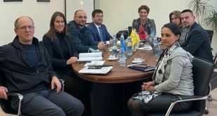 Sot, drejtuesit e lartë të Postës së Kosovës,  pritën në takim përfaqësuesit e aksionarit nga Ministria e Ekonomisë...