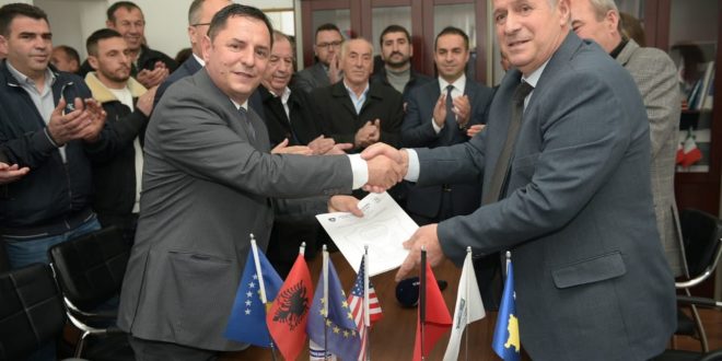 Sot u bë pranim-dorëzimi i detyrës së Kryetarit të Malishevës, nga kryetari Ragip Begaj, te kryetari Ekrem Kastrati