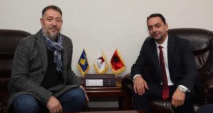 Kryetari i PDK-së, në Skenderaj, Sami Lushtaku, ka uruar Fadil Nurën për marrjen e detyrës së kryetarit të Skenderajt