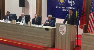 Kryetari i Malishevës, Ekrem Kastrati mori pjesë në përurimin e veprës, '' Shekuj Drite në Deçan''