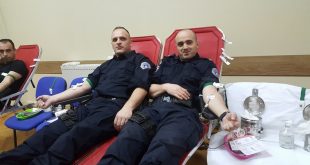 Pjesëtarët e Policisë së Kosovës sot dhurojnë gjak sot në Kampin e Njësive Speciale në Vrellë të Sllatinës