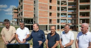 Elmi Reçica: Nga 7 qytetet kryesore të Kosovës, vetëm Ferizaj nuk e ka një qendër spitalore të mirëfilltë, me kapacitetet e mjaftueshme
