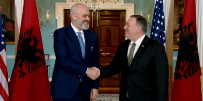 Pompeo takon kryeministrin Rama, vlerësohet angazhimi i palëkundur i qeverisë shqiptare për kontributin në aleancën e NATO-s