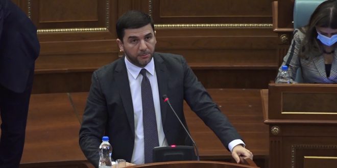 Kryetari i PDK-së, Memli Krasniqi: Kryeministër, trajtoni me dinjitet e pa dallime të gjitha komunat e vendit