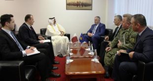 Ministri i Mbrojtjes, Rrustem Berisha priti në takim ambasadorin e Katarit, Ali bin Hamad Al Marri