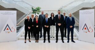 Ministrja, Olta Xhaçka, gjatë vizitës në Maqedoninë e Veriut, mori pjesë në punimet e Ministerialit SHBA-Karta e Adriatikut