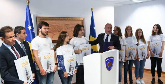 Kryeministri i vendit, Ramush Haradinaj ka premtuar ngritje të cilësisë së arsimit në Kosovë