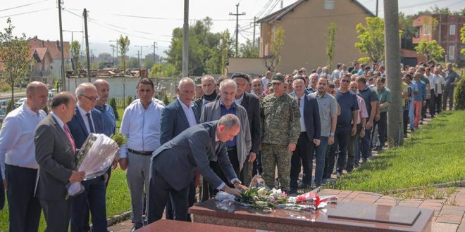 Në Ferizaj është shënuar Dita e Veteranit të UÇK-së dhe 20 vjetori i rënies së dëshmorit, Nazmi Ukësmajli