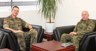 Komandanti i FSK-së, Gjenerallejtënant Bashkim Jashari ka pritur në takim lamtumirës, majorin, Stephan Stieber
