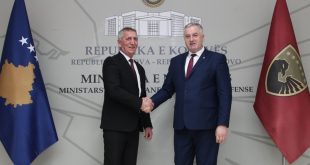 Në ambientet e Ministrisë së Mbrojtjes u mbajt sot ceremonia e dorëzim - pranimit të detyrës së Ministrit të Mbrojtjes