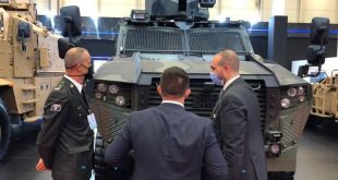 Ministria e Mbrojtjes pranon të hënën automjetet ushtarake të blinduara, donacion i Shteteve të Bashkuara