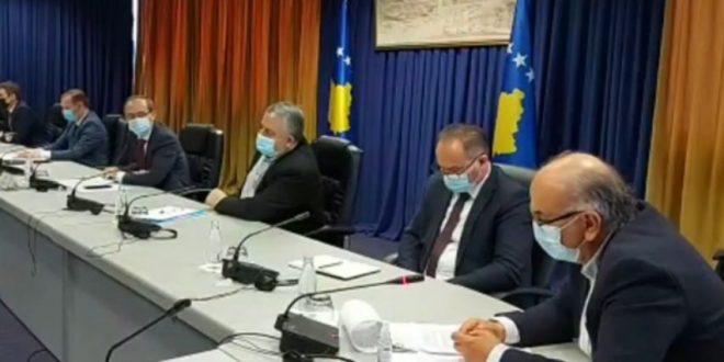 Naser Ramadani: IKSHPK është i gati që pas arritjes vaksinave të bëhet dhënia e tyre në çdo qytet të Kosovës