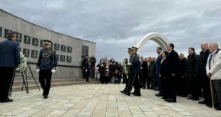 Vjosa Osmani: Jemi këtu jo vetëm për të nderuar viktimat e regjimit gjenocidal të Millosheviqit