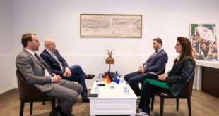 Kryetari i PDK-së, Memli Krasniqi, gjatë një takim ka biseduar me emisarin gjerman për Ballkanin Perëndimor, Manuel Sarrazin