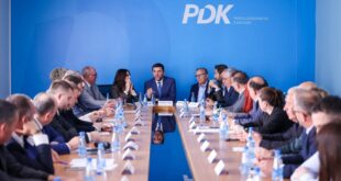 Kryesia e re e Partisë Demokratike të Kosovës ka zhvilluar një diskutim thelbësor, lidhur me aktualitetin politik të vendit