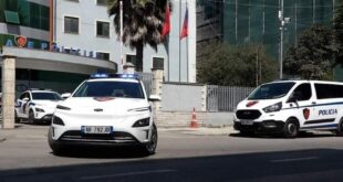 Policia në Shqipëri ka goditur një grup të strukturuar kriminal që trafikonte njerëz