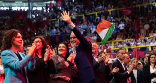 Edi Rama: Italianët u hapën dyert shqiptarëve, nuk u kërkuan t’ i ndryshojnë emrat, sikur bënë autoritetet, në Greqi
