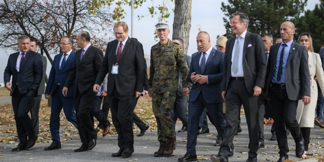 Haradinaj: Gjermania po kujdeset për popullin tonë, sot 2 milionë euro pajisje i janë dhuruar Kosovës