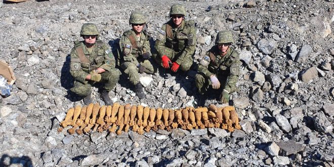 Pjesëtarët e Kompanisë së Deminimit të FSK-së, demolojnë mbi 200 mjete eksplozive të pashpërthyera